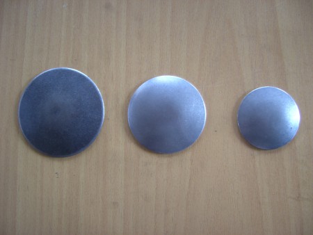 Klobúčiky na stĺpik